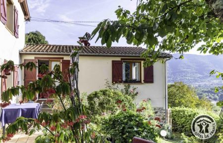 G&icirc;te n&deg;09G10502 Ferri&egrave;res-sur-Ari&egrave;ge - Ari&egrave;ge - G&icirc;te la Houlette