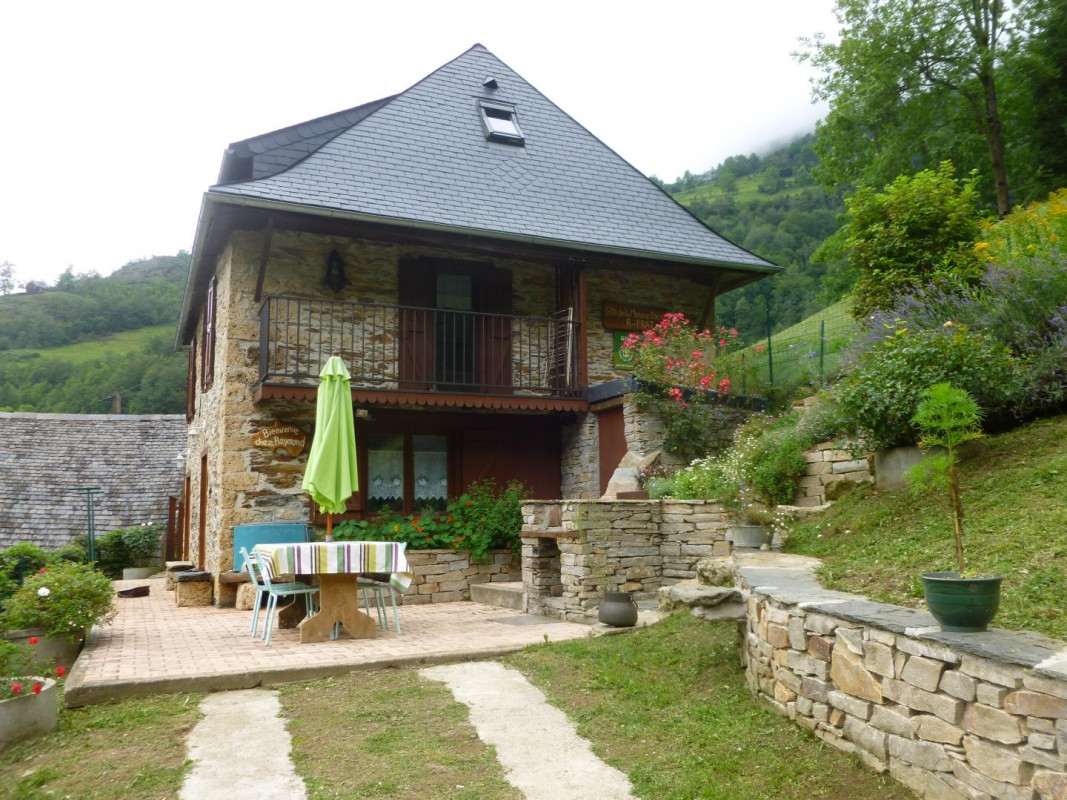 photo 0