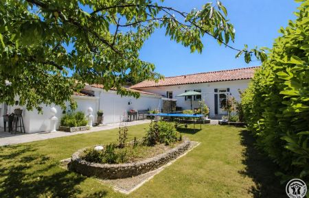 G&icirc;te n&deg;09G10564 Le Peyrat - Ari&egrave;ge - photo