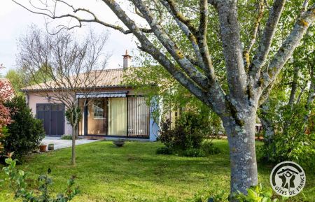 G&icirc;te n&deg;09G10368 Varilhes - Ari&egrave;ge - photo