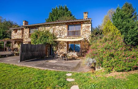 G&icirc;te n&deg;09G10337 Ferri&egrave;res-sur-Ari&egrave;ge - Ari&egrave;ge - photo