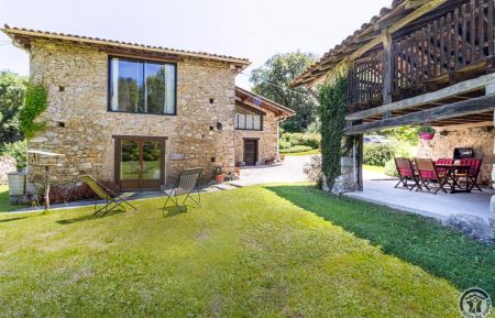 G&icirc;te n&deg;09G10536 Rimont - Ari&egrave;ge - L'Atelier d'Artiste