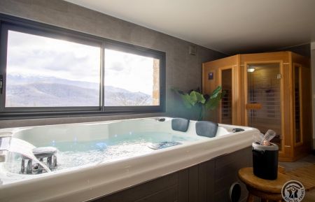 G&icirc;te n&deg;09G10340 Leychert - Ari&egrave;ge - Espace bien-&ecirc;tre au Pech Cathare