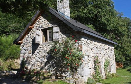 G&icirc;te n&deg;09G11215 Erc&eacute; - Ari&egrave;ge - photoEte